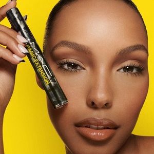 MAC Magic Extension 5mm Fibre Mascara